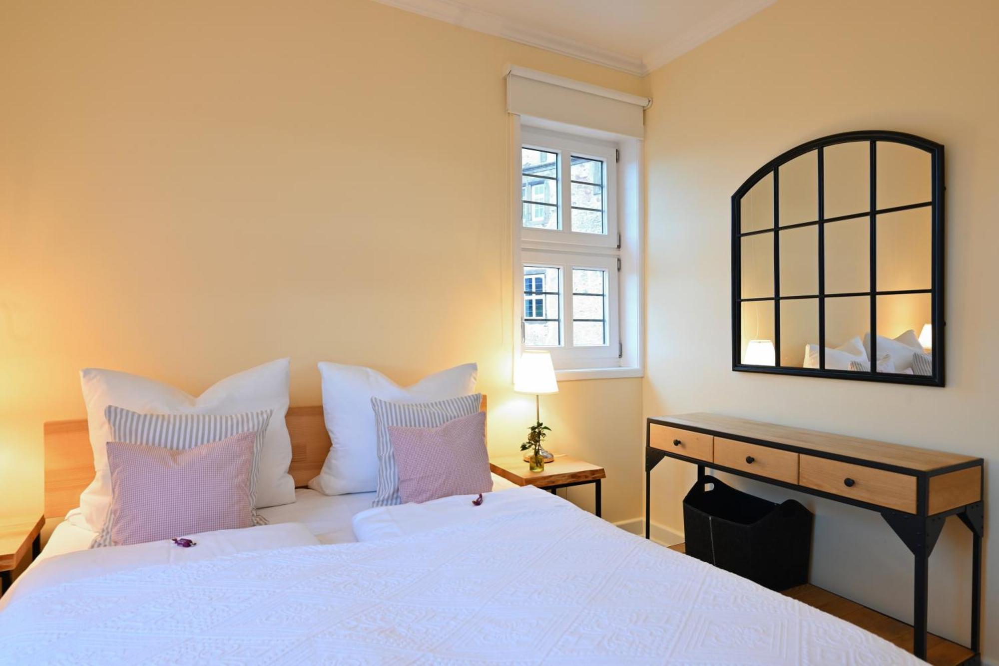 Graefin Amalia - Elegantes Apartment In Der Historischen Hinterburg In Schlitz, 2 Schlafzimmer, Mit Garten, Nahe Fulda Und Bad Hersfeld المظهر الخارجي الصورة